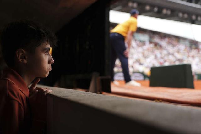 缺乏稳定的 缺乏稳定的