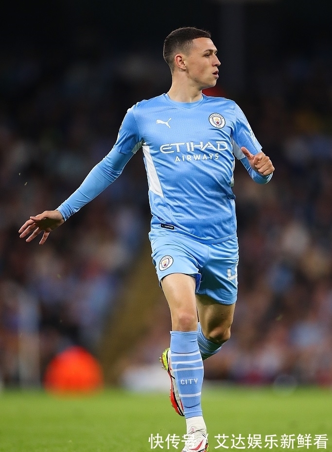 转会市场中 转会市场中