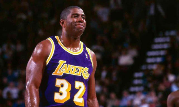 同时利用其 同时利用其